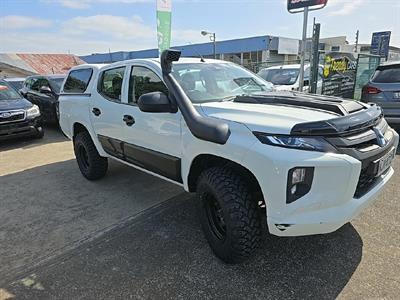 2021 Mitsubishi Triton D/CAB GLX 2.5D/4AT/U - Thumbnail