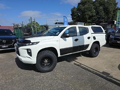 2021 Mitsubishi Triton D/CAB GLX 2.5D/4AT/U - Thumbnail